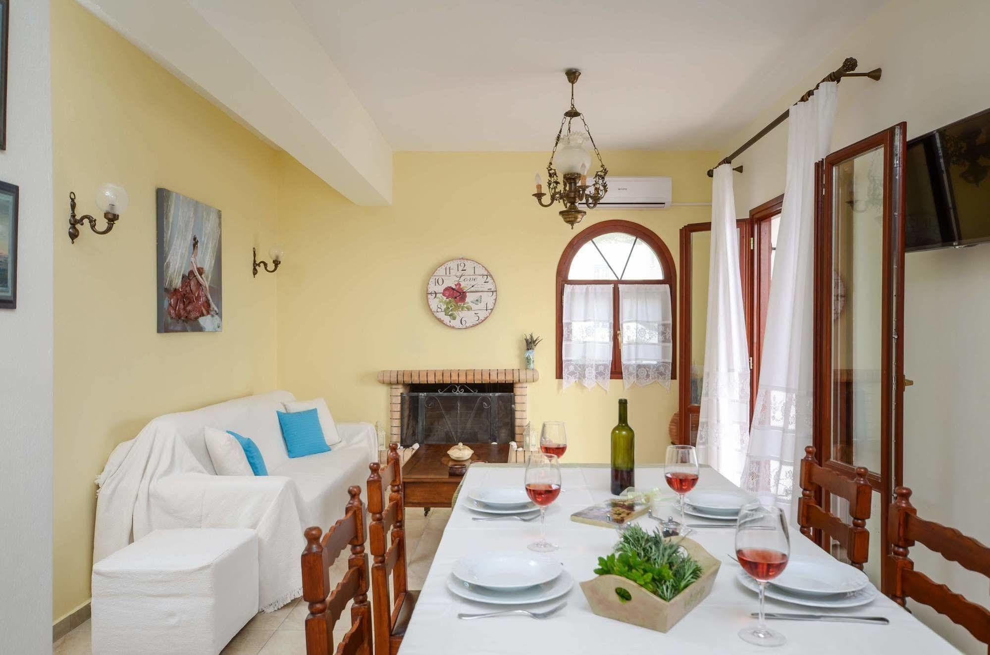 Villa Of Roses In Naxos - Private Villa With Pool Naxos City Exterior photo